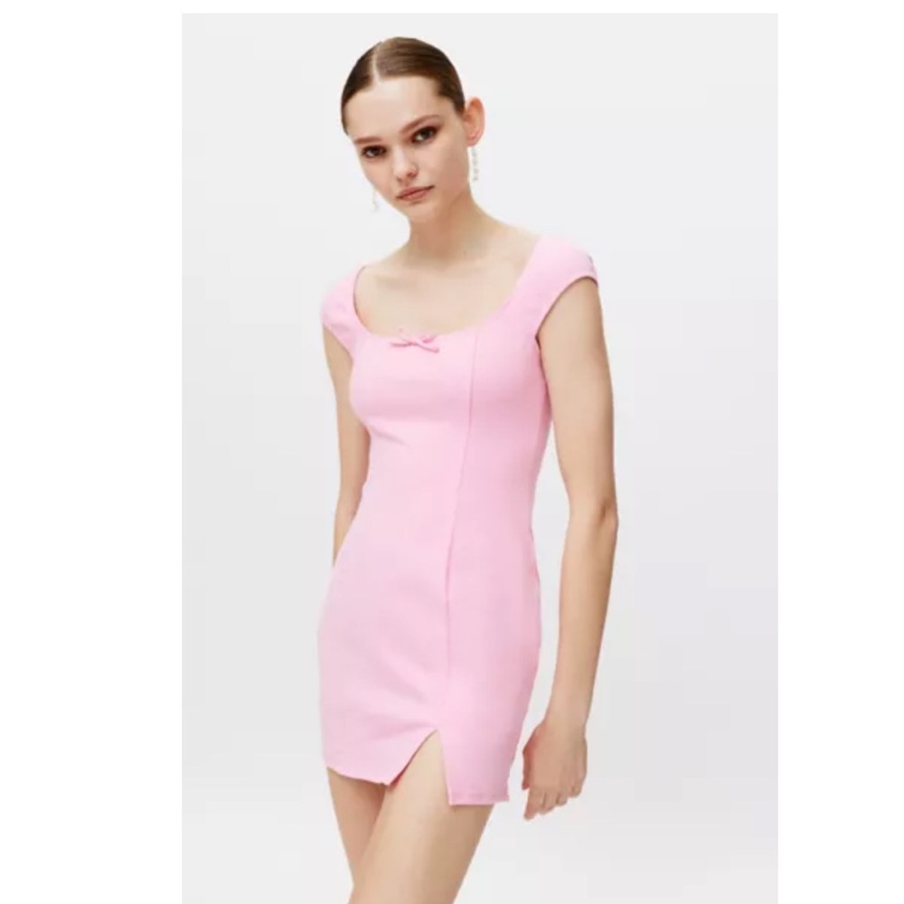 🔴 UO Dierdra Notched Bodycon Mini Dress